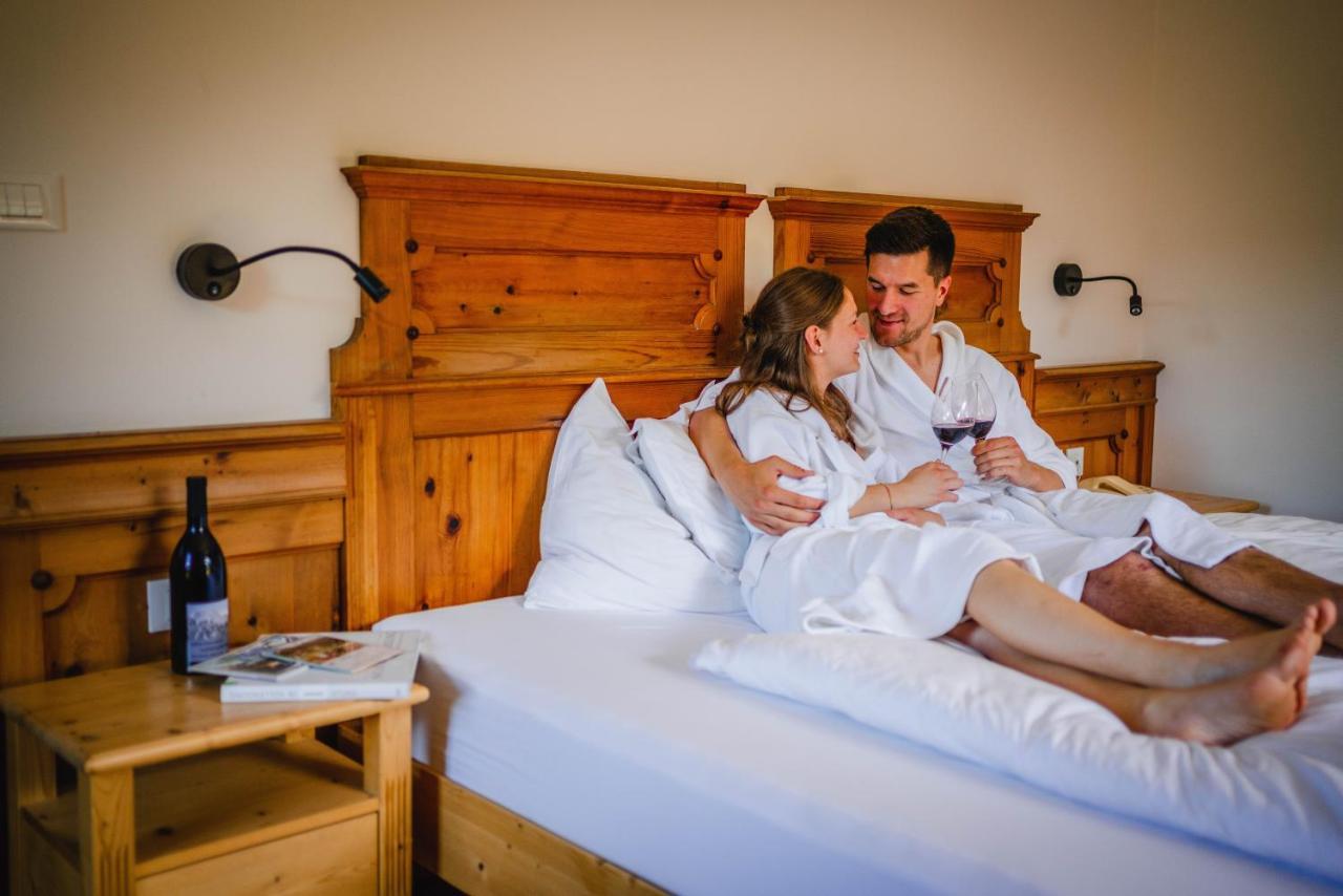 Dolomitenhotel Weisslahnbad تيريس المظهر الخارجي الصورة