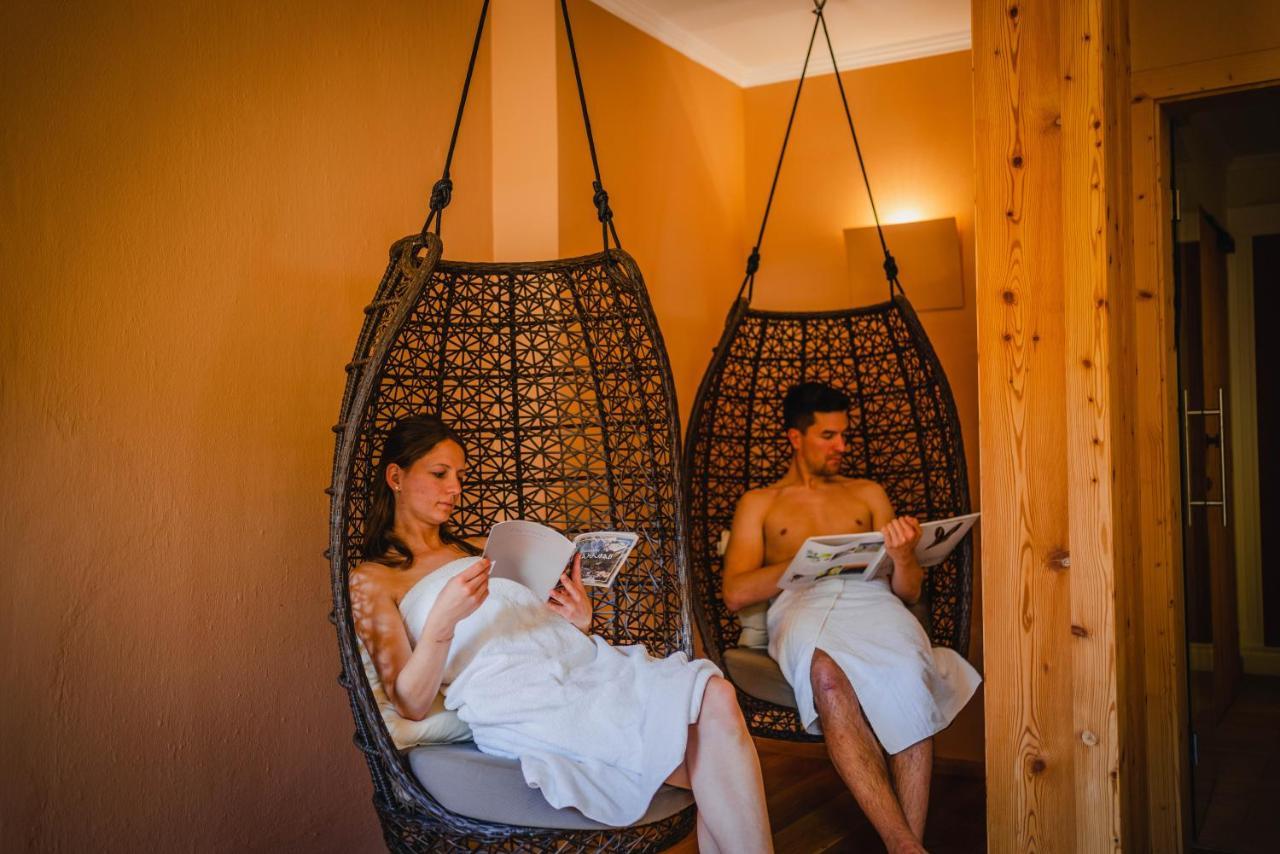 Dolomitenhotel Weisslahnbad تيريس المظهر الخارجي الصورة